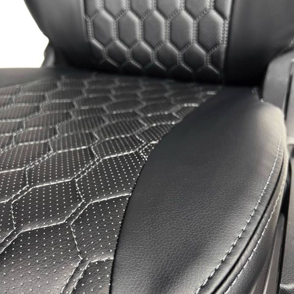 Чехлы Экокожа Ромб на Renault Arkana Чехлы Экокожа Ромб на Renault Arkana